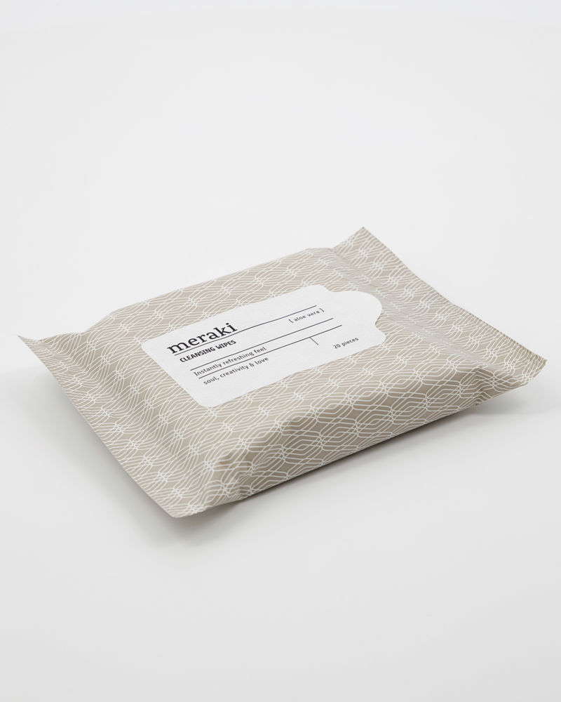 CLEANSING WIPES