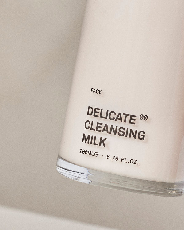 DELICATE CLEANSING MILK
